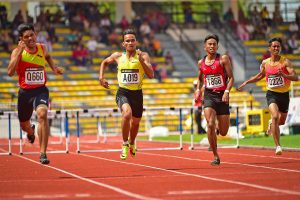 Pelari 400m Berpagar Lelaki Terengganu Hanelang; Ruslem Zikry Putra bin Roseli(dua dari kanan) meraih pingat gangsa di pentas Sukan Malaysia(SUKMA) Perak 2018 edisi ke-19 dengan catatan masa 52.810. Kredit Foto - Sekretariat SUKMA Perak 2018