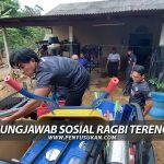 Atlet Ragbi Bantu Cuci Rumah Mangsa Banjir
